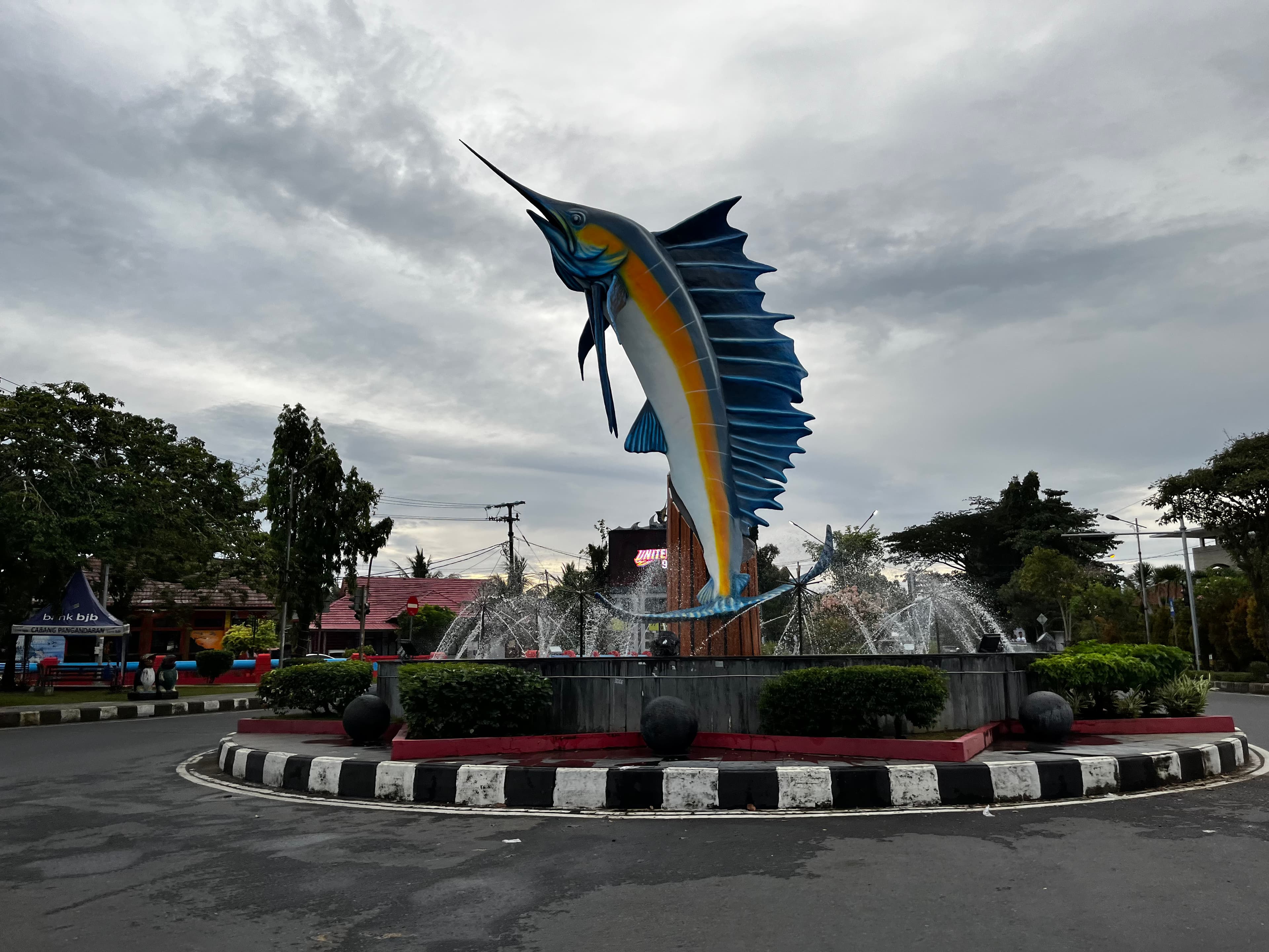 Tugu Marlin